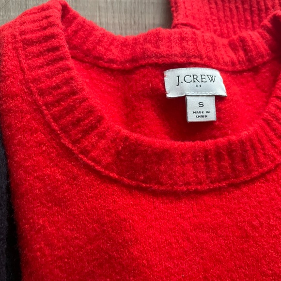 Bundle of JCrew crew neck super soft sweaters in size small - Picture 2 of 10